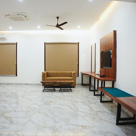 The Krati Resort & Convention Centre Bareilly Exteriör bild