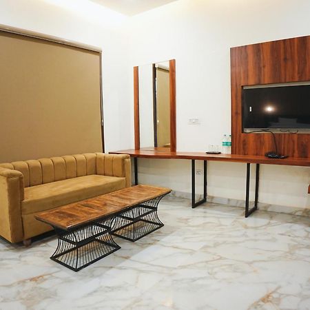 The Krati Resort & Convention Centre Bareilly Exteriör bild